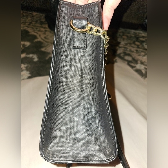 Kenneth Cole Reaction Chain Crossbody Bag - Picture 3 of 8